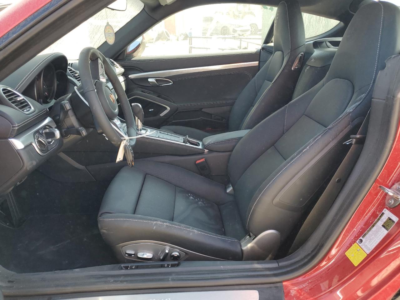 2024 Porsche Cayman - Image 7