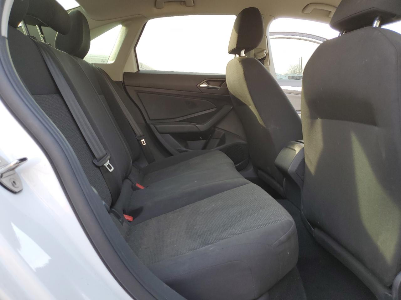 2019 Volkswagen Jetta - Image 10