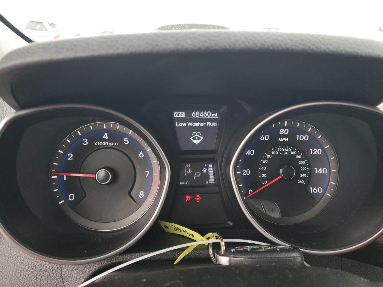 2016 Hyundai Elantra - Image 9