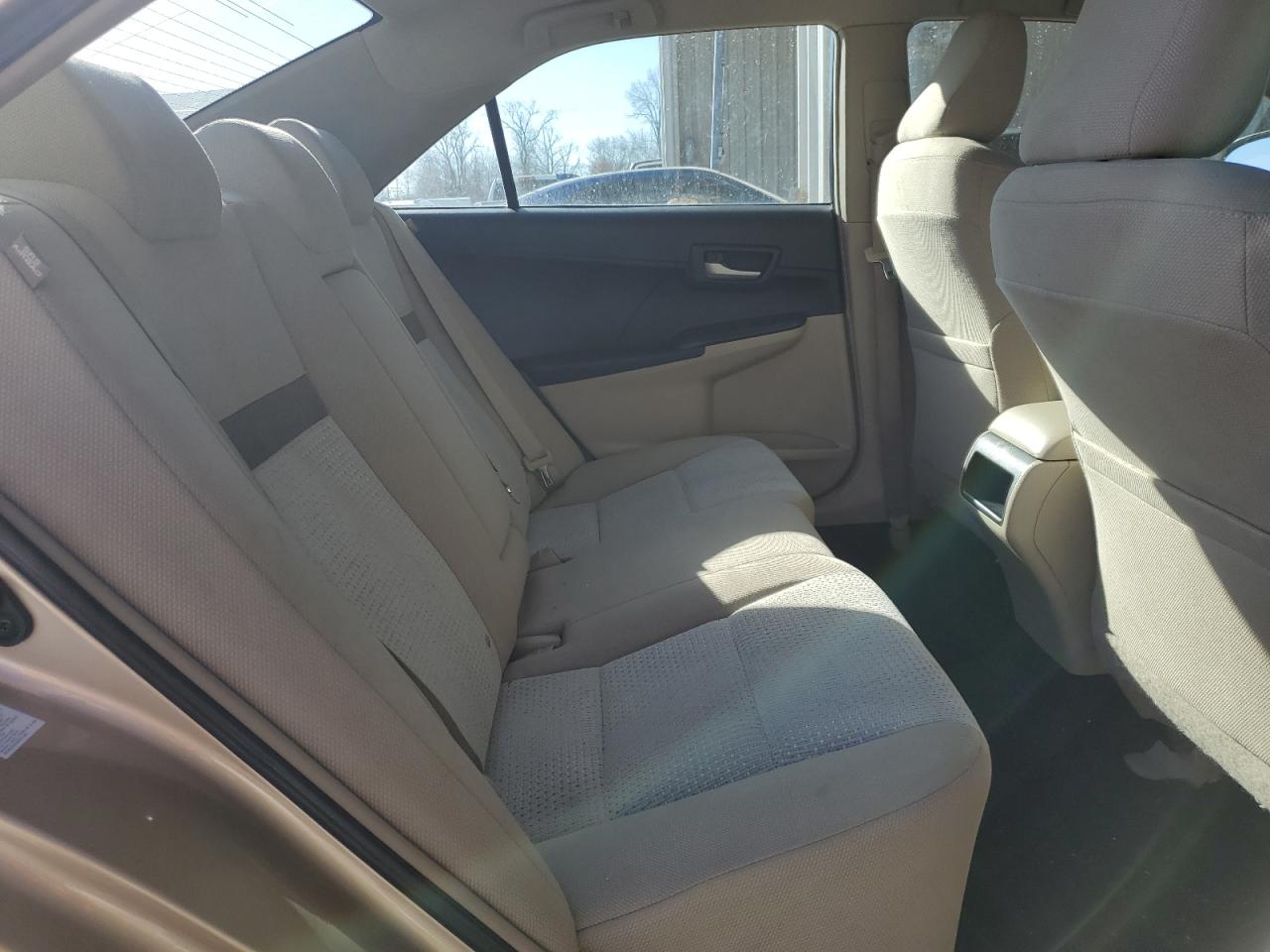 2012 Toyota Camry - Image 10