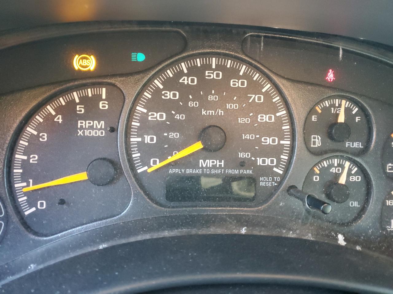 2000 Chevrolet Silverado - Image 9