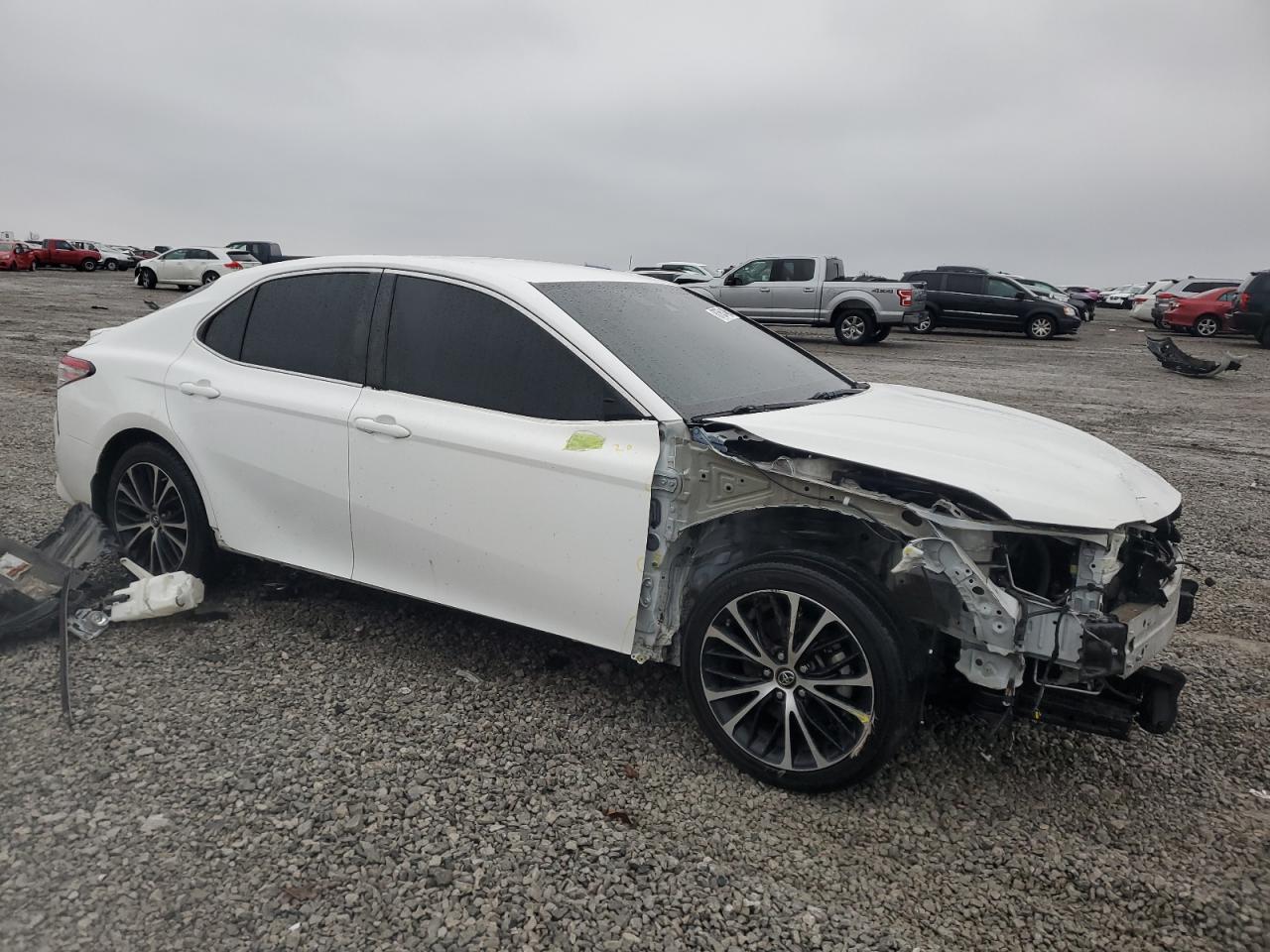2019 Toyota Camry - Image 4