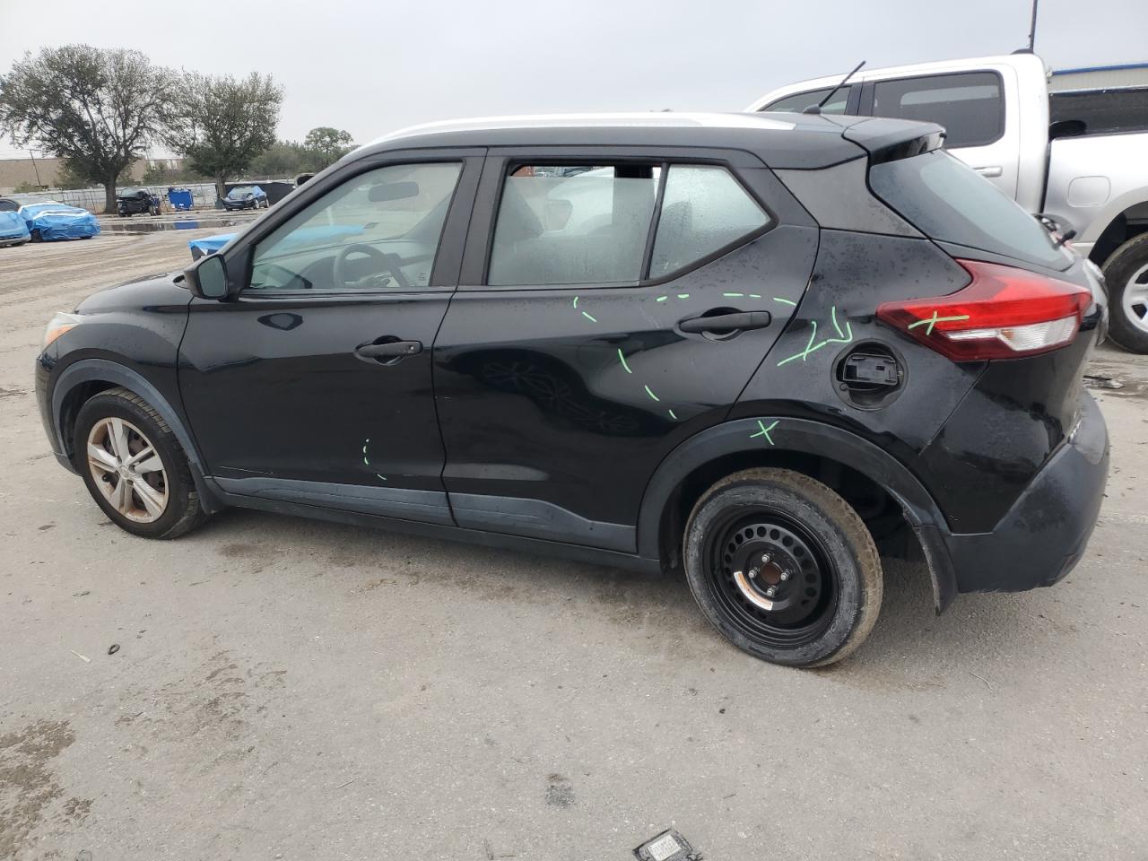 2019 Nissan Kicks - Image 2