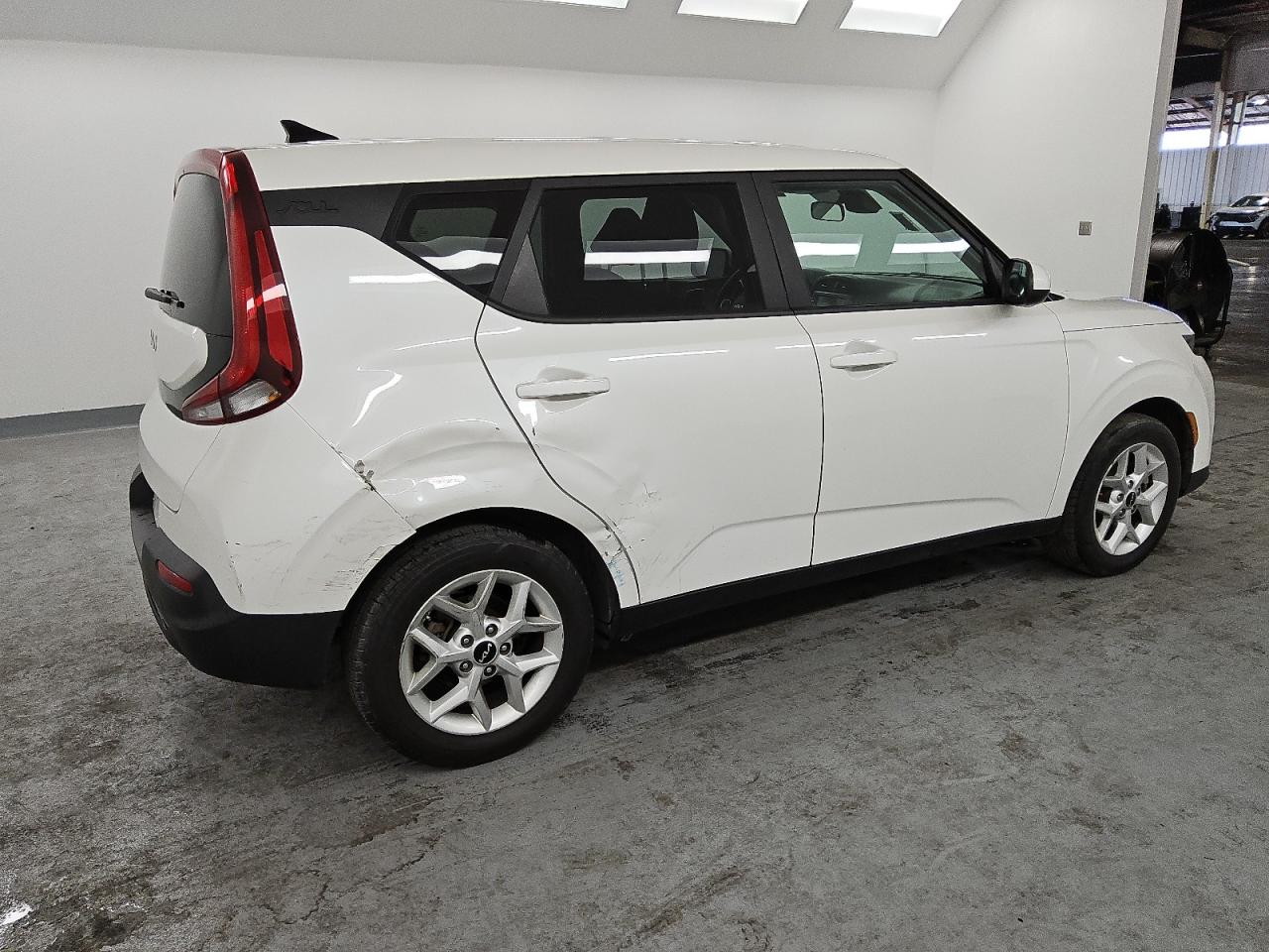 2022 Kia Soul - Image 3