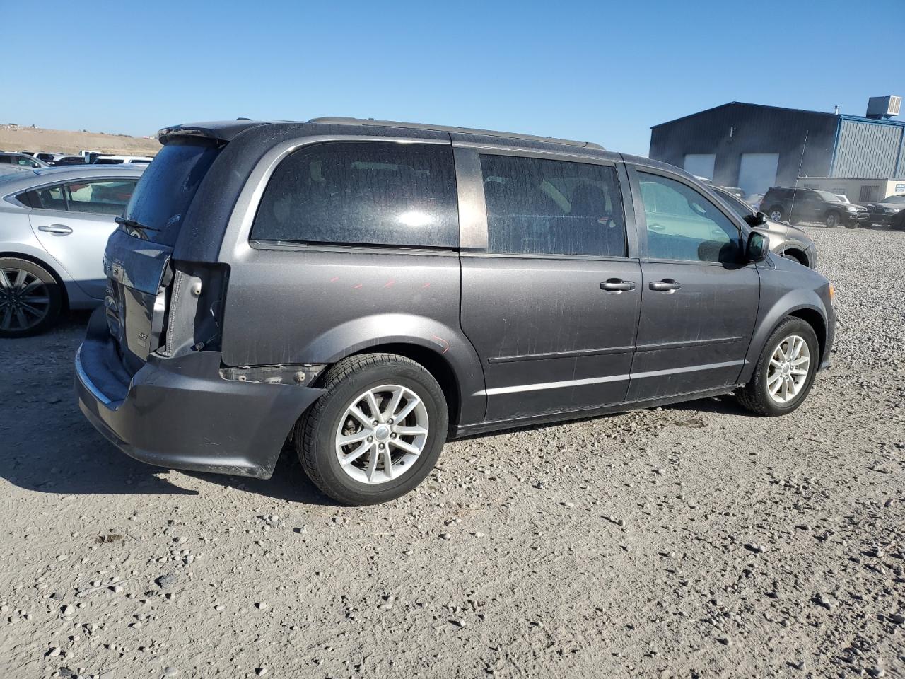2016 Dodge Caravan - Image 3