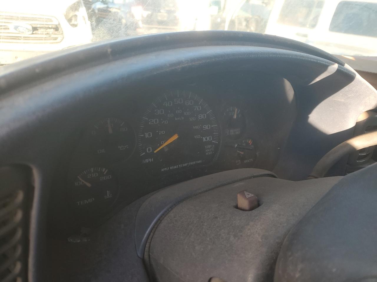 2000 Chevrolet Astro - Image 9