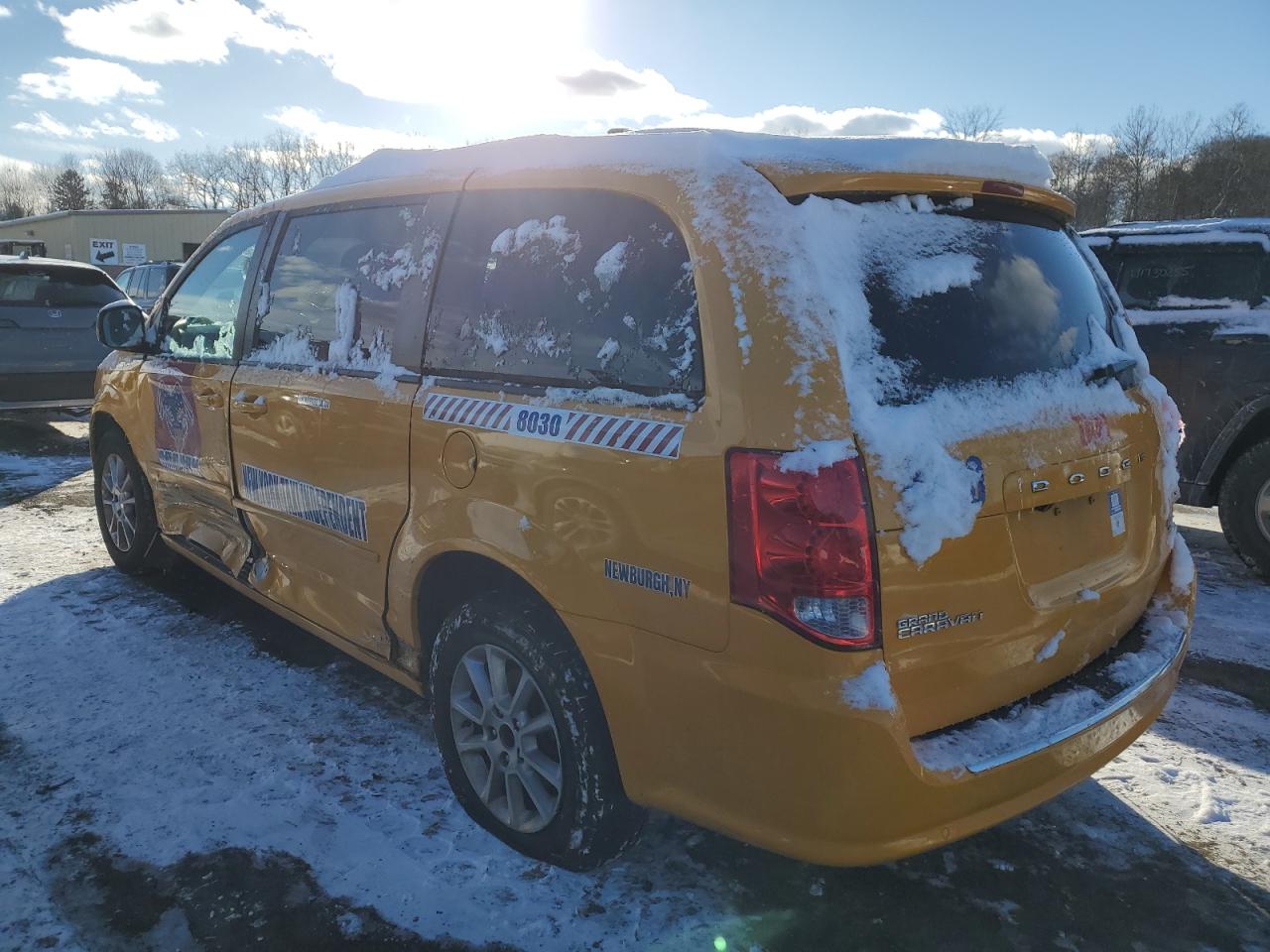 2011 Dodge Caravan - Image 2