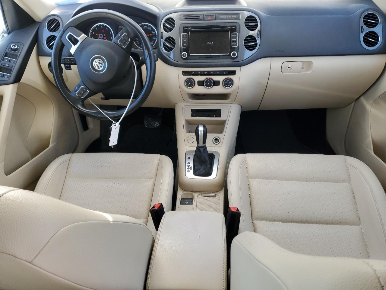 2015 Volkswagen Tiguan - Image 8