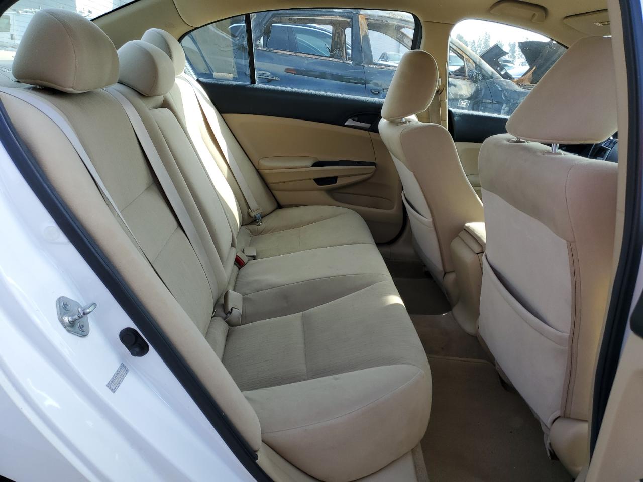 2011 Honda Accord - Image 10