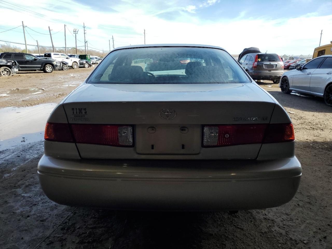 2000 Toyota Camry - Image 6