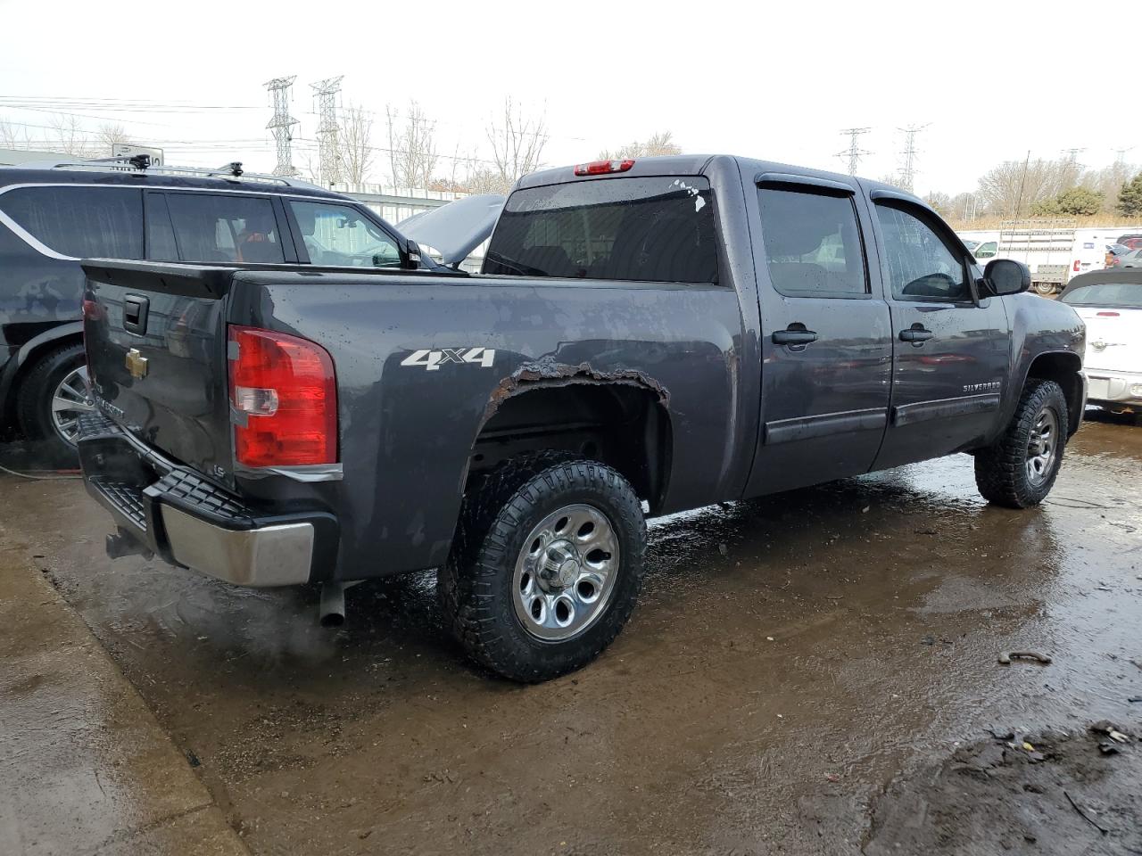 2010 Chevrolet Silverado - Image 3