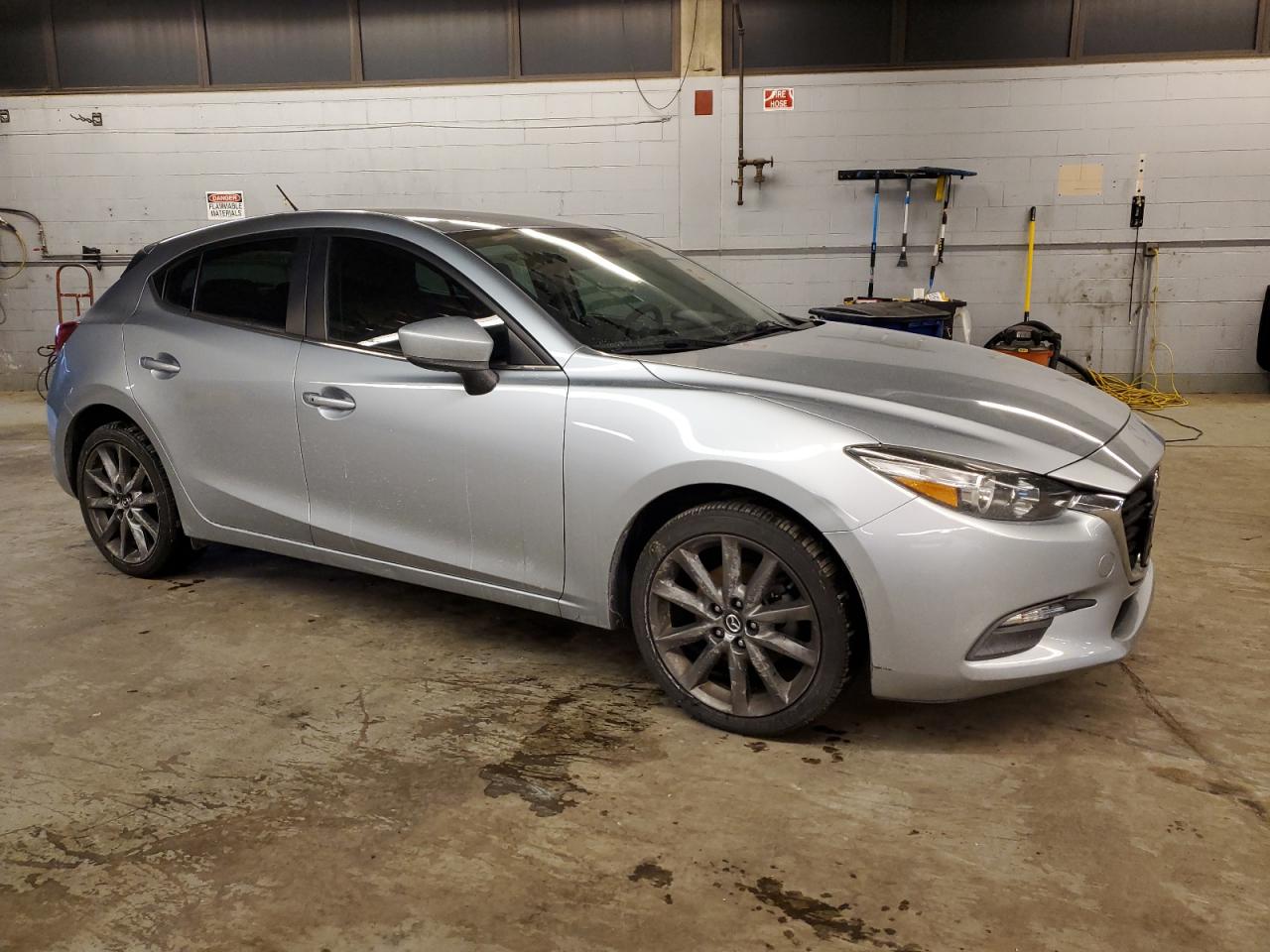 2018 Mazda 3 - Image 4