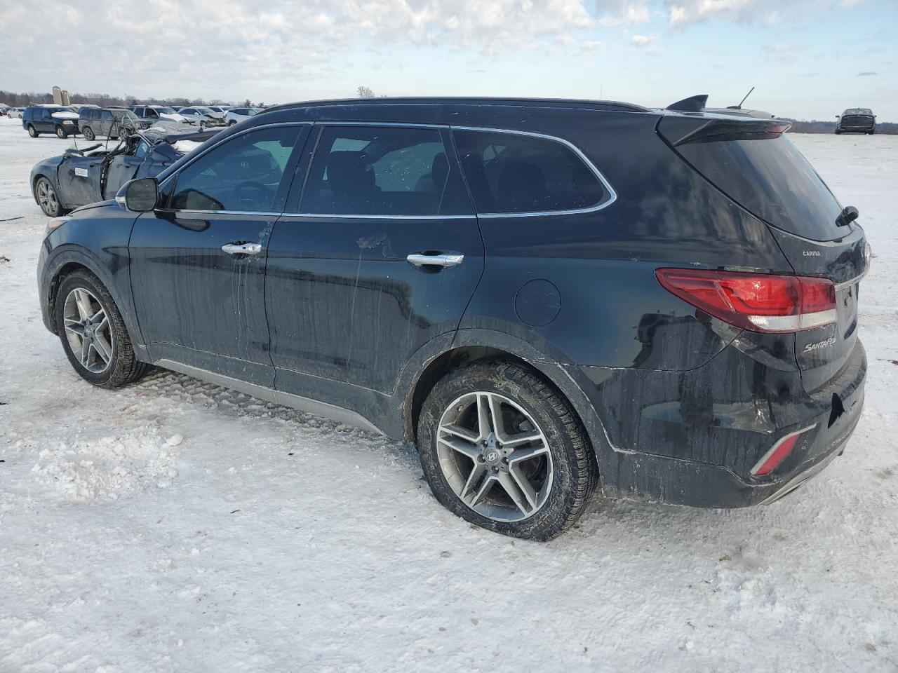 2018 Hyundai Santa Fe - Image 2