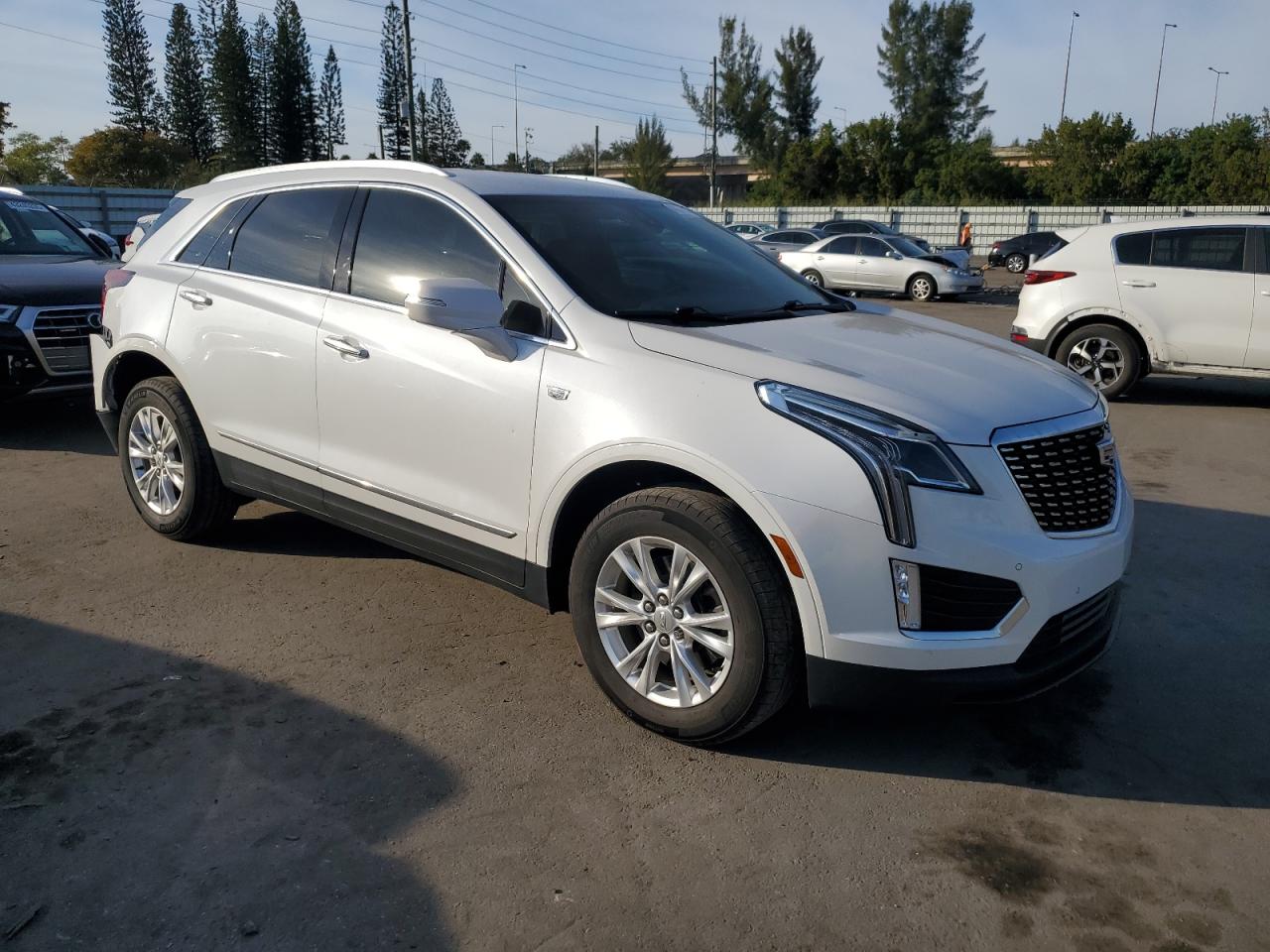 2022 Cadillac XT5 - Image 4