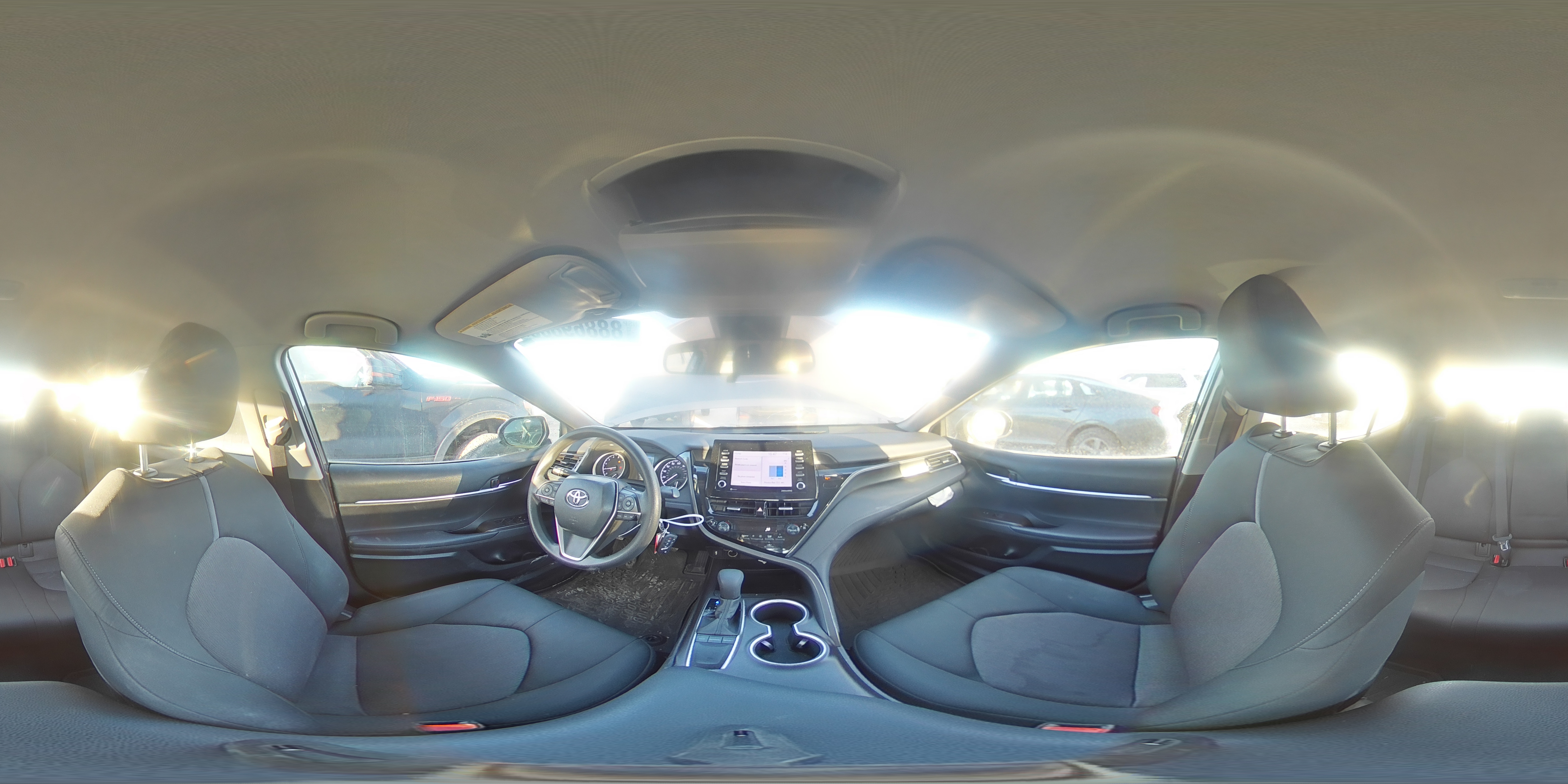 2022 Toyota Camry - Image 12