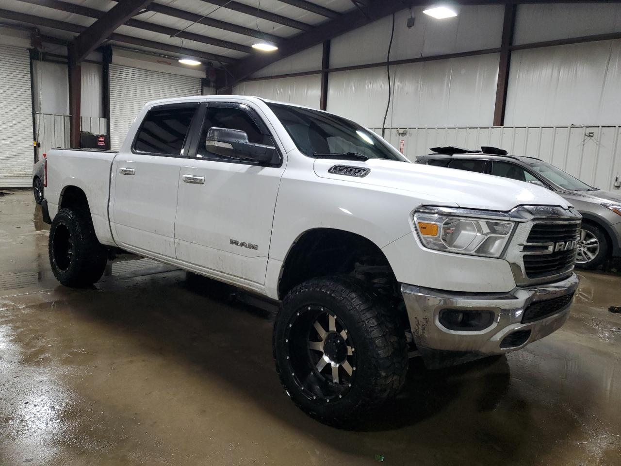 2019 RAM 1500 - Image 4