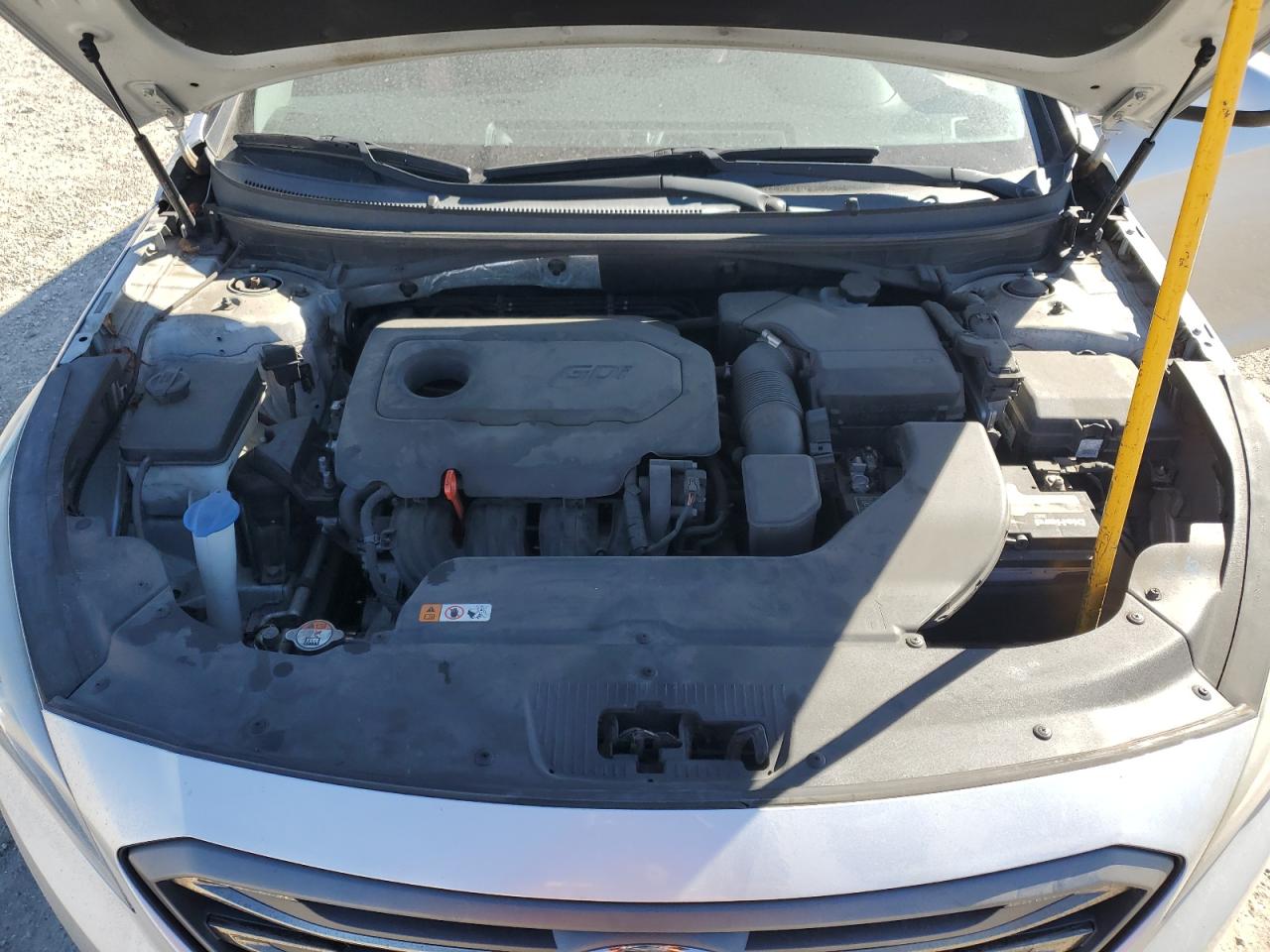 2016 Hyundai Sonata - Image 11