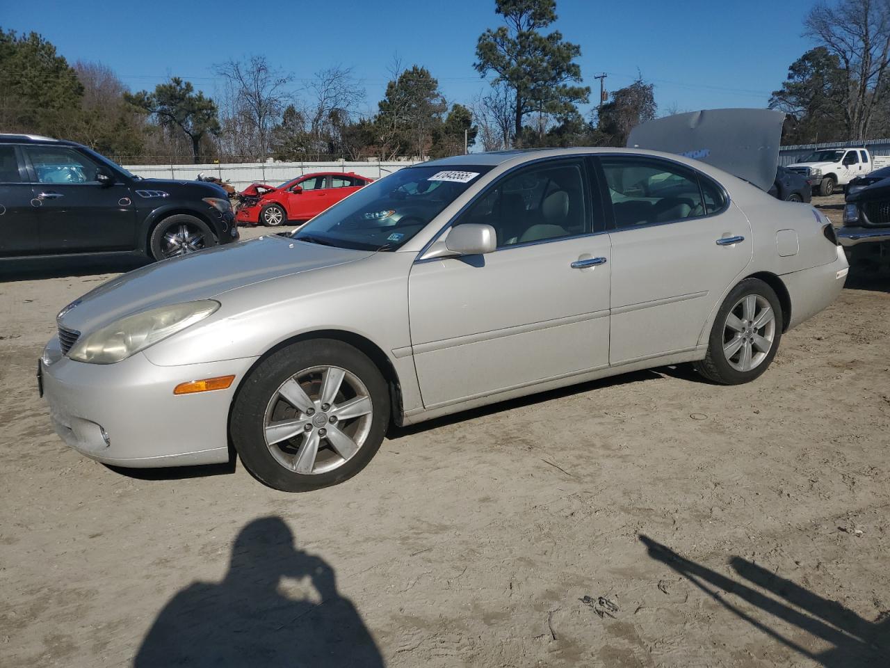 2005 Lexus ES - Image 1
