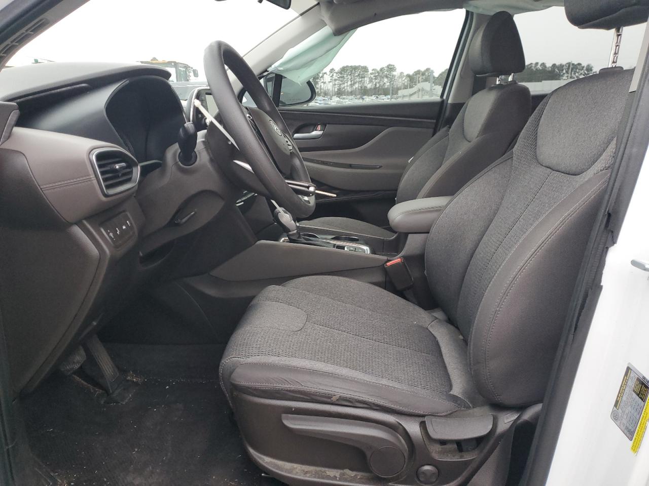 2019 Hyundai Santa Fe - Image 7