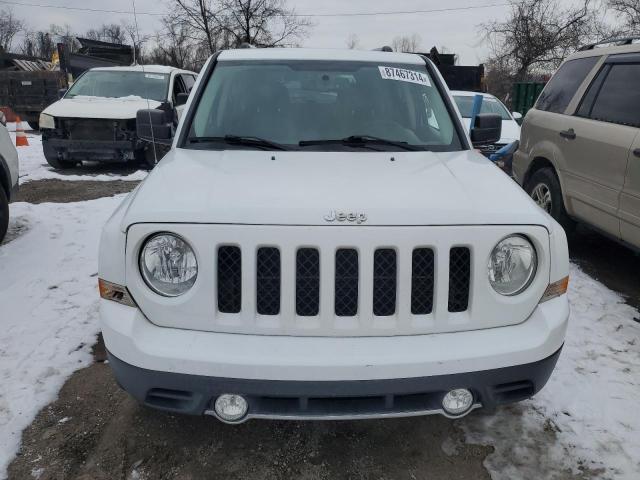  JEEP PATRIOT 2016 Белы