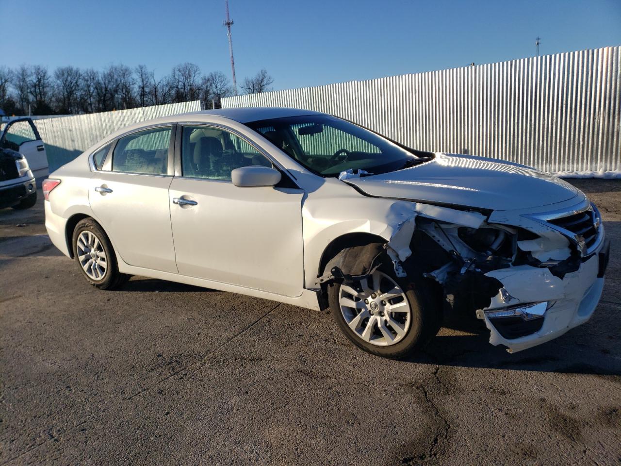 2014 Nissan Altima - Image 4