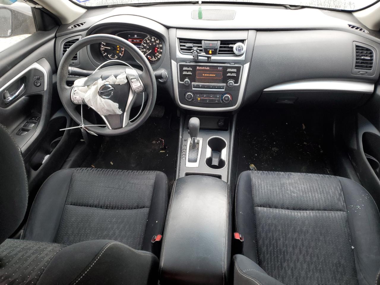 2016 Nissan Altima - Image 8