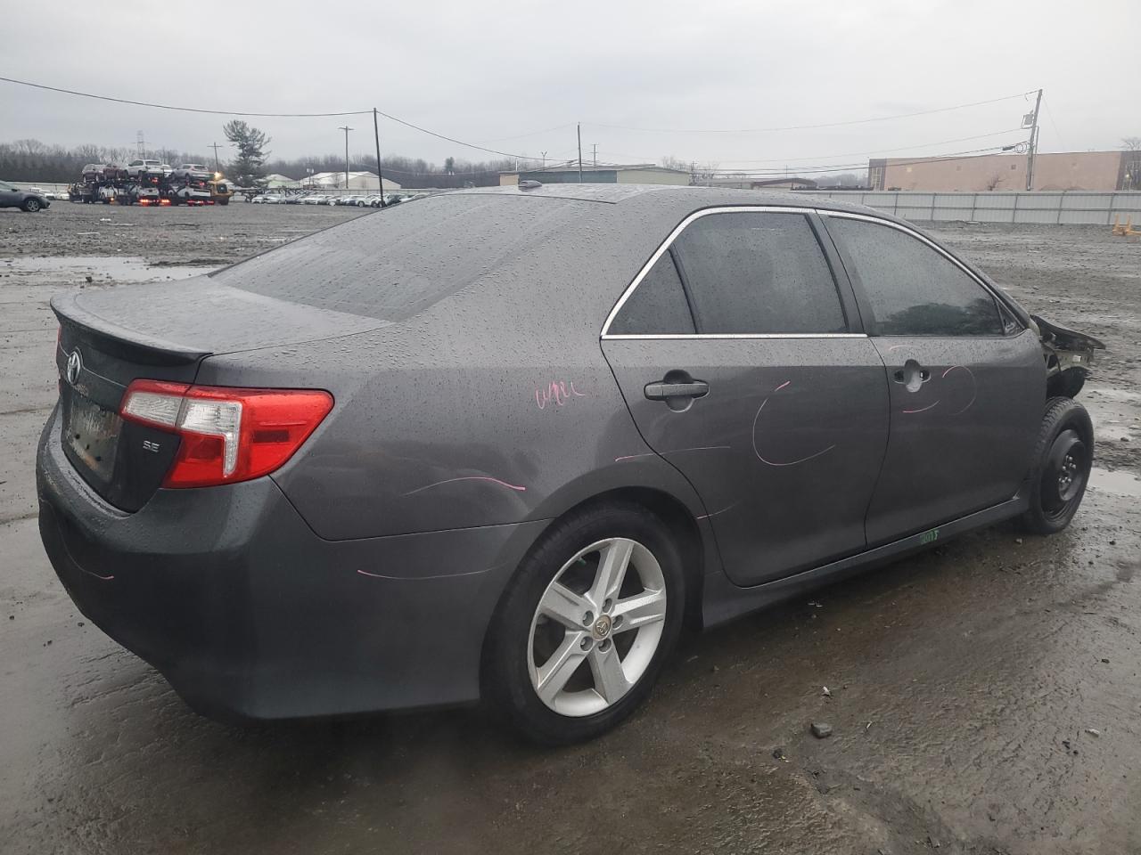 2013 Toyota Camry - Image 3