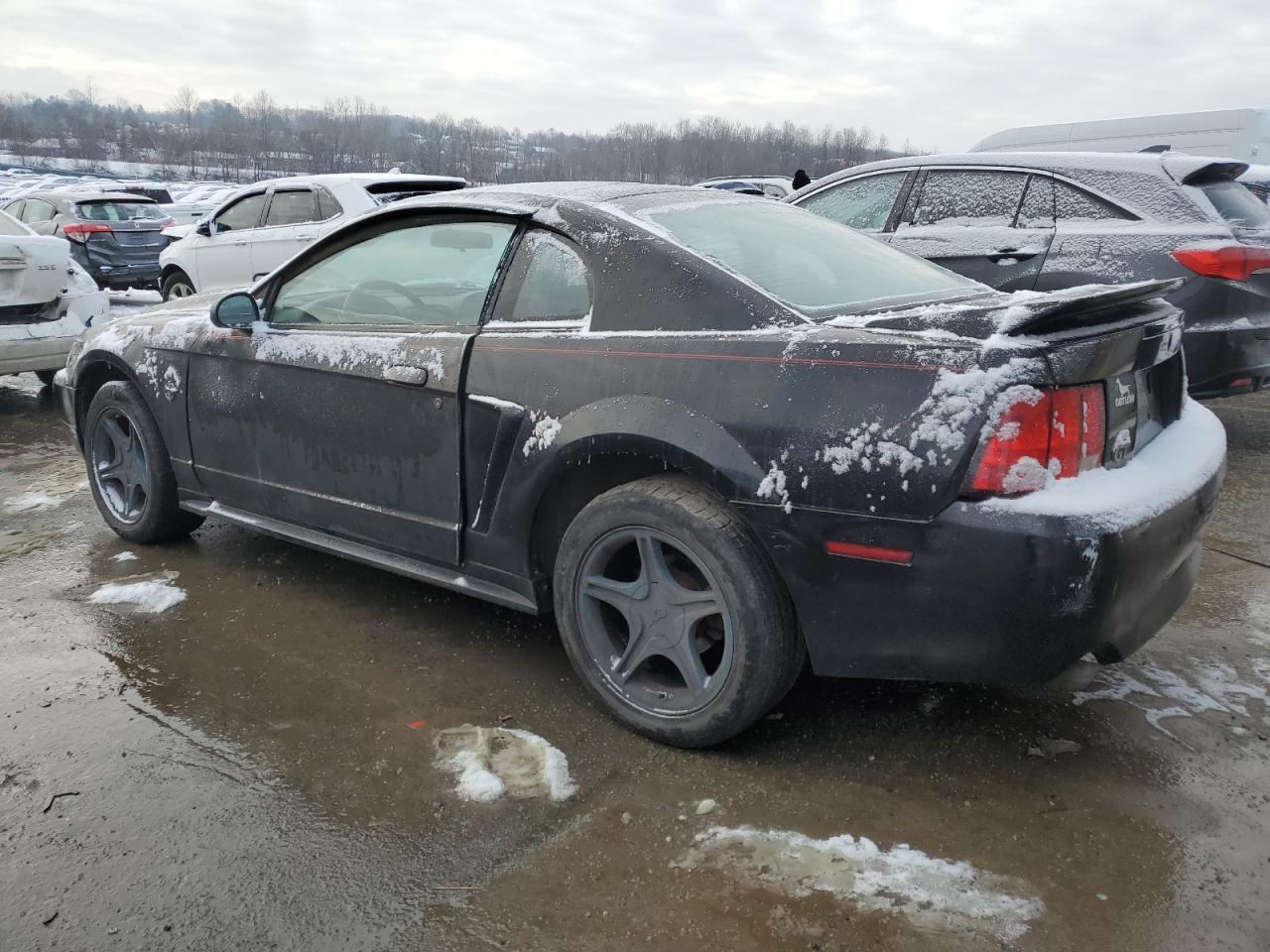 1999 Ford Mustang - Image 2