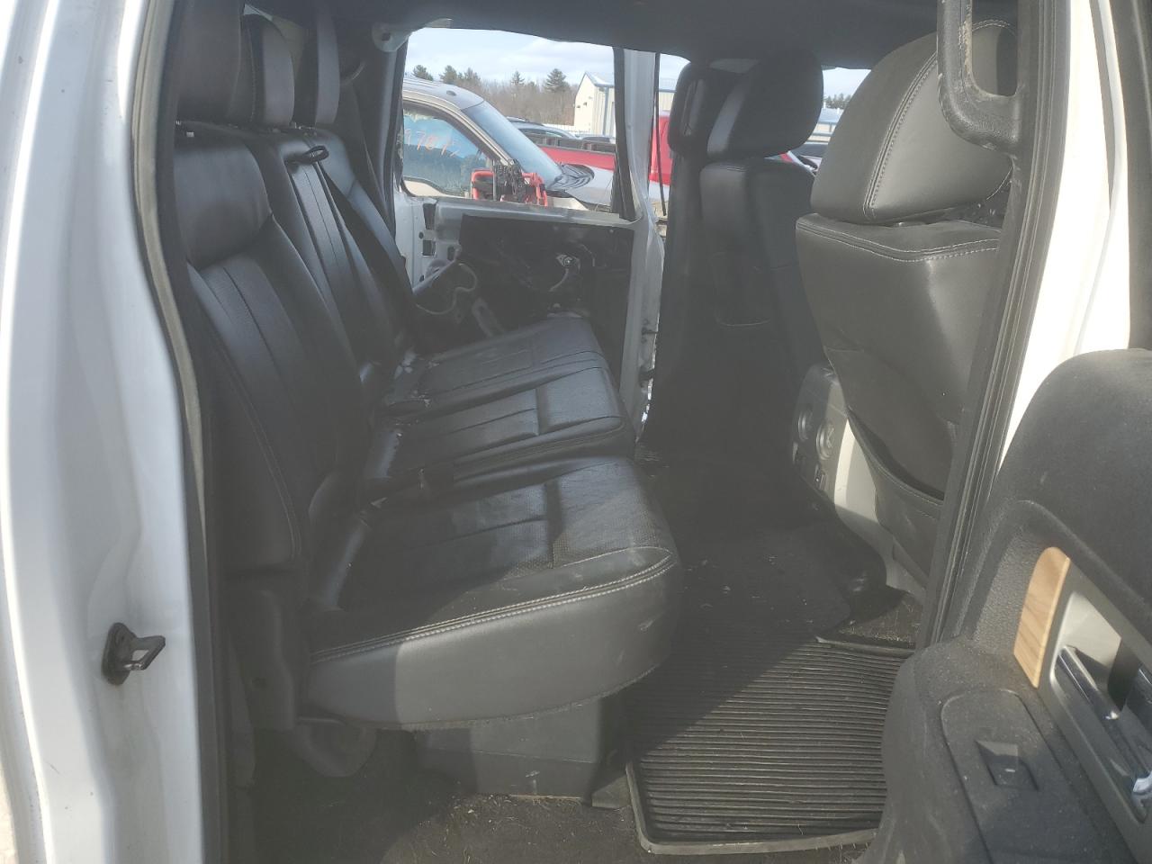 2011 Ford F-150 - Image 11