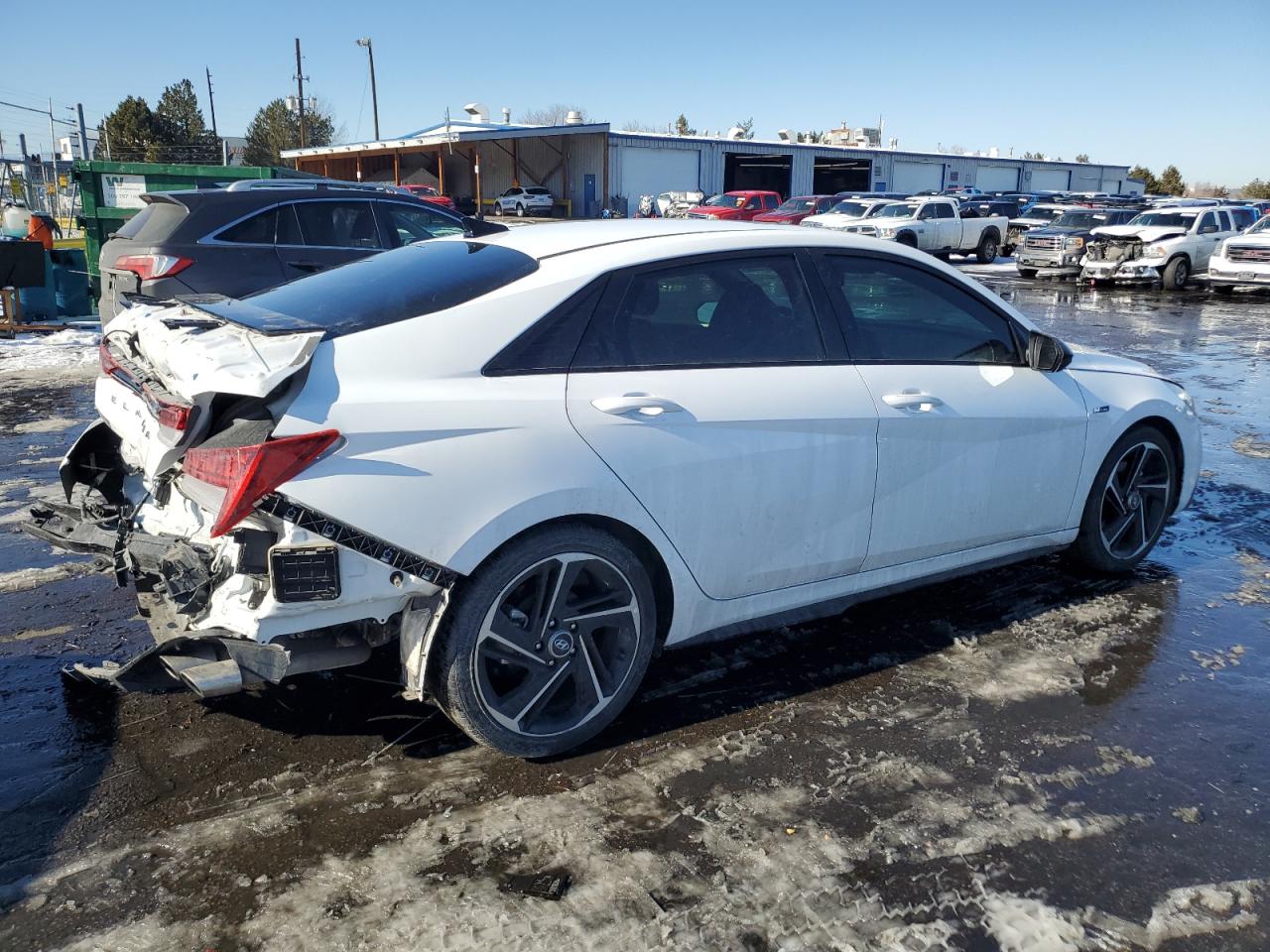 2023 Hyundai Elantra - Image 3