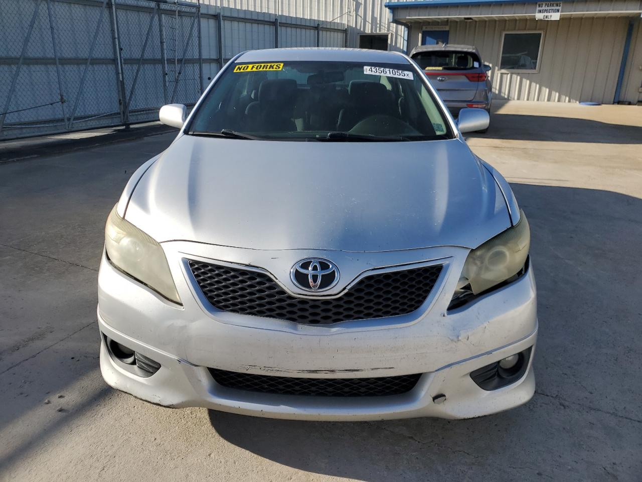 2010 Toyota Camry - Image 5