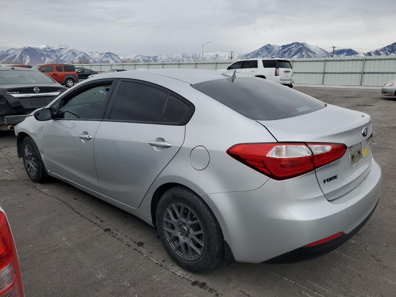 2016 Kia Forte - Image 2