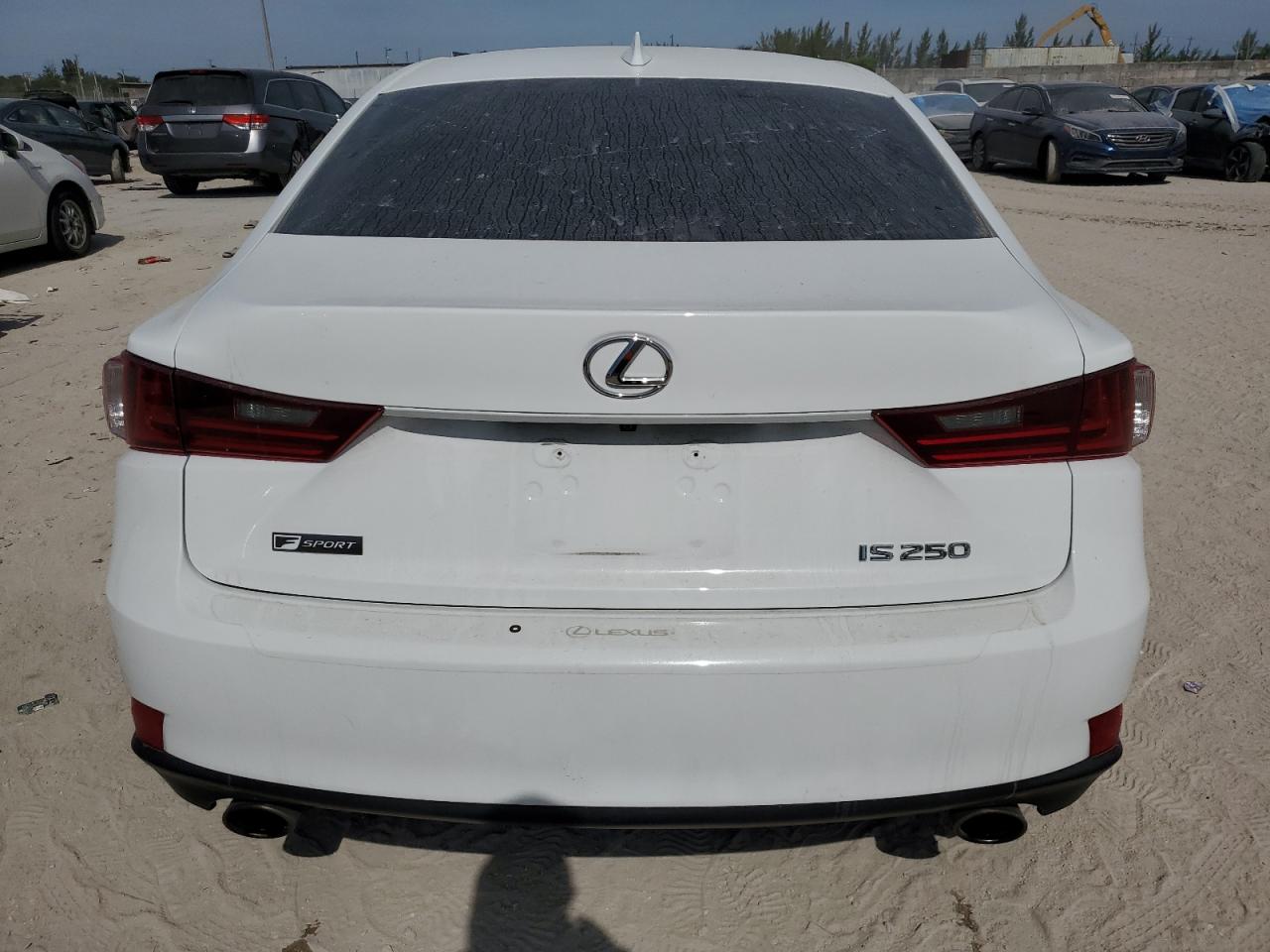 2014 Lexus IS - Image 6