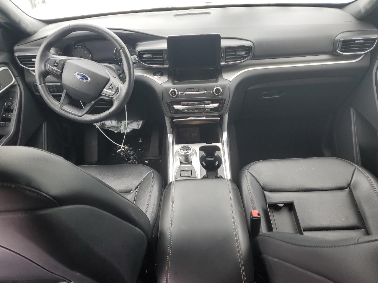 2020 Ford Explorer - Image 8