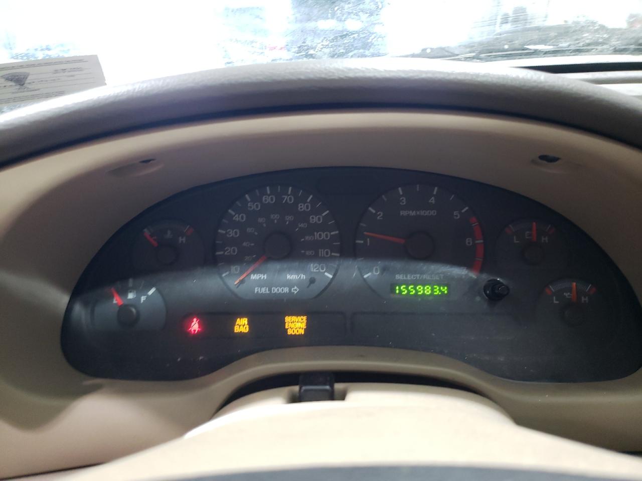 2004 Ford Mustang - Image 9