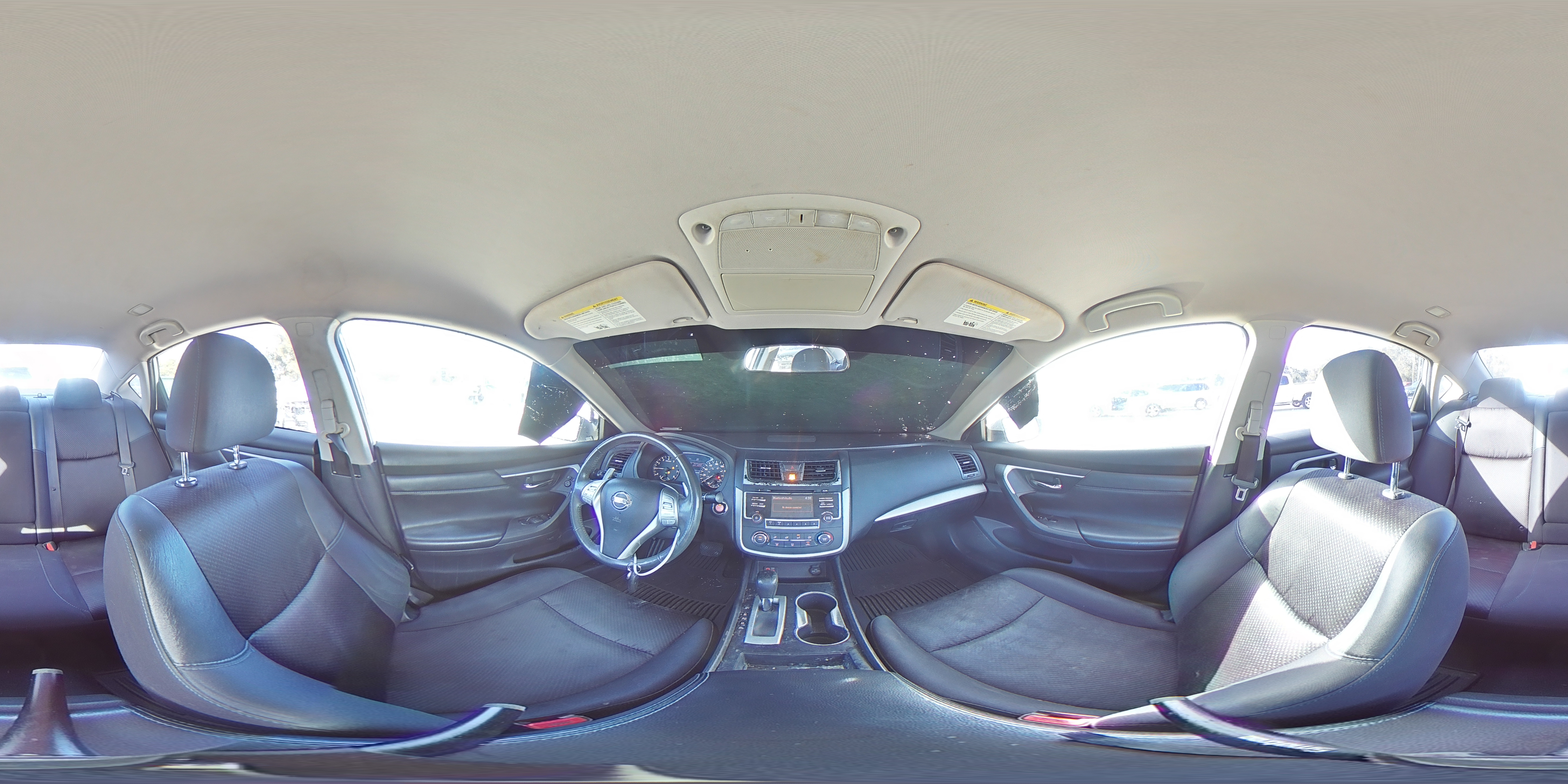 2017 Nissan Altima - Image 14