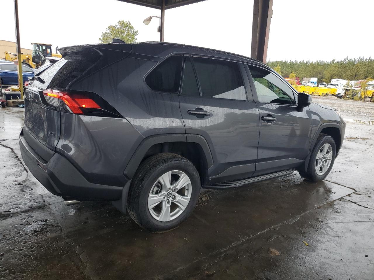 2021 Toyota RAV 4 - Image 3