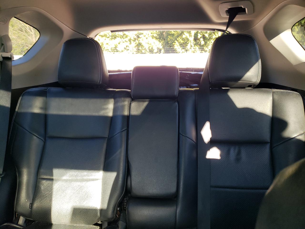 2017 Toyota RAV 4 - Image 10