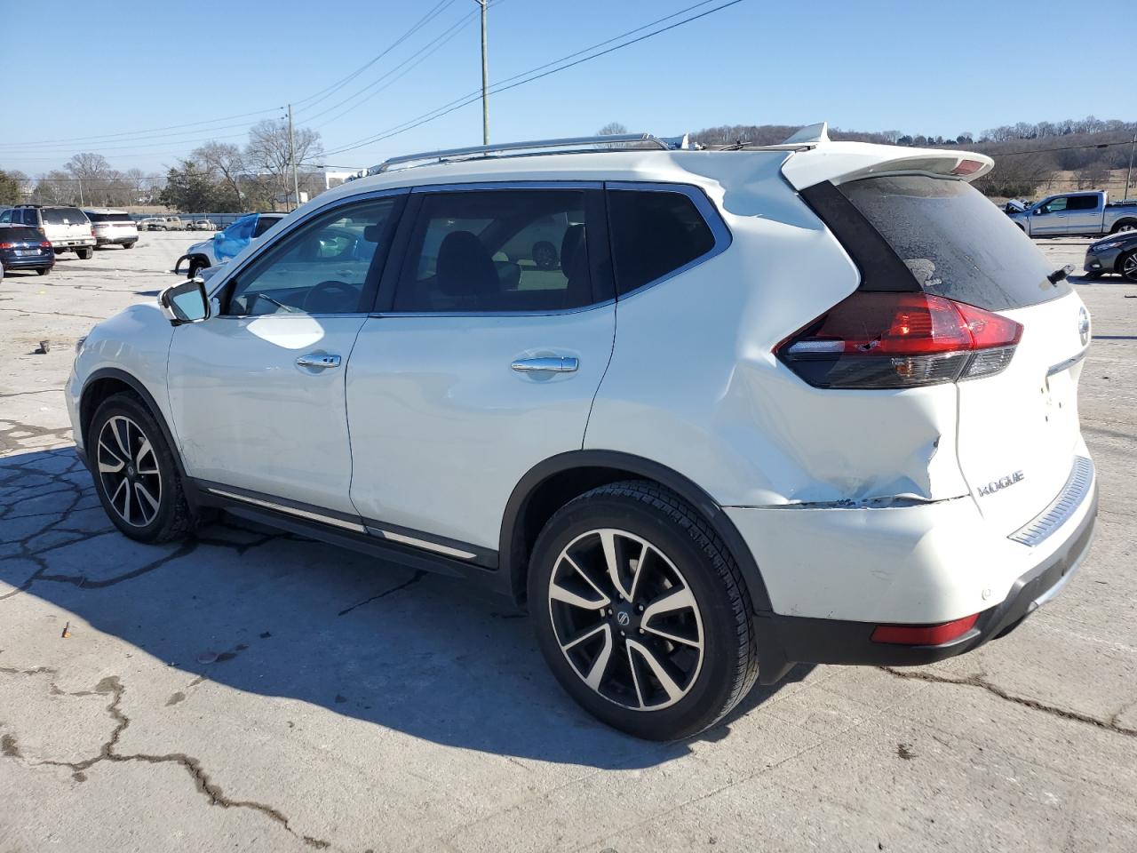 2020 Nissan Rogue - Image 2