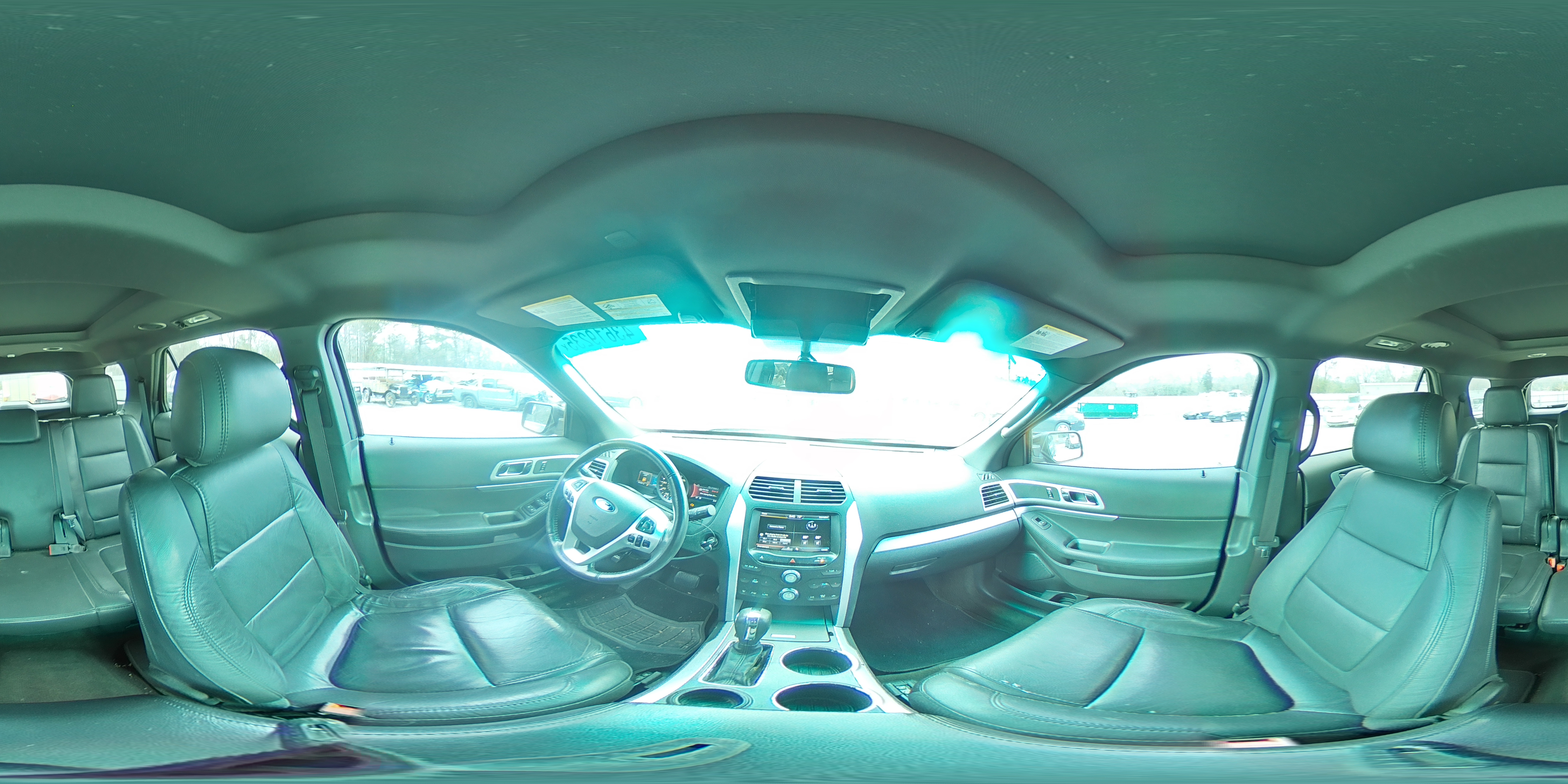 2014 Ford Explorer - Image 13