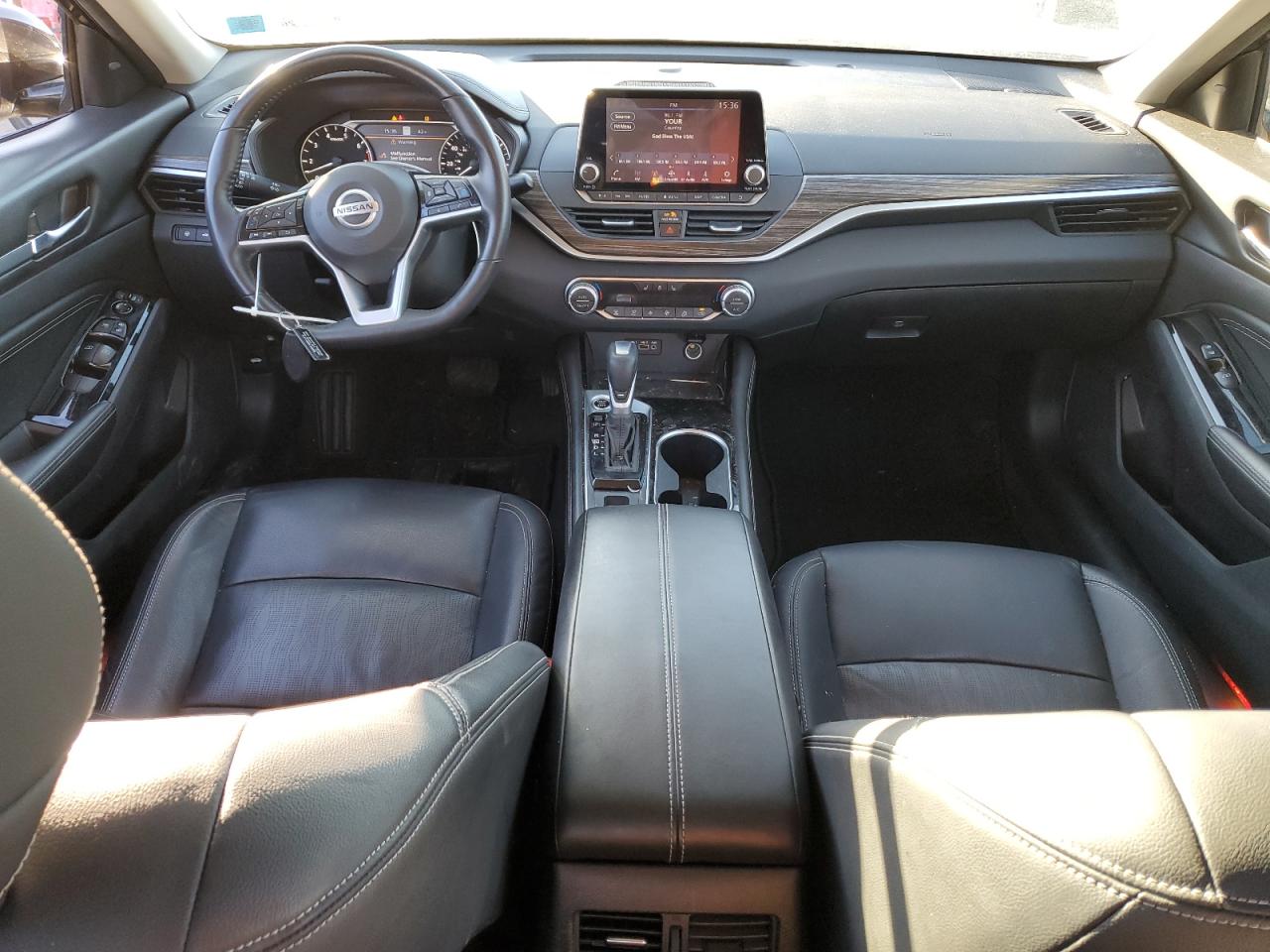 2021 Nissan Altima - Image 8