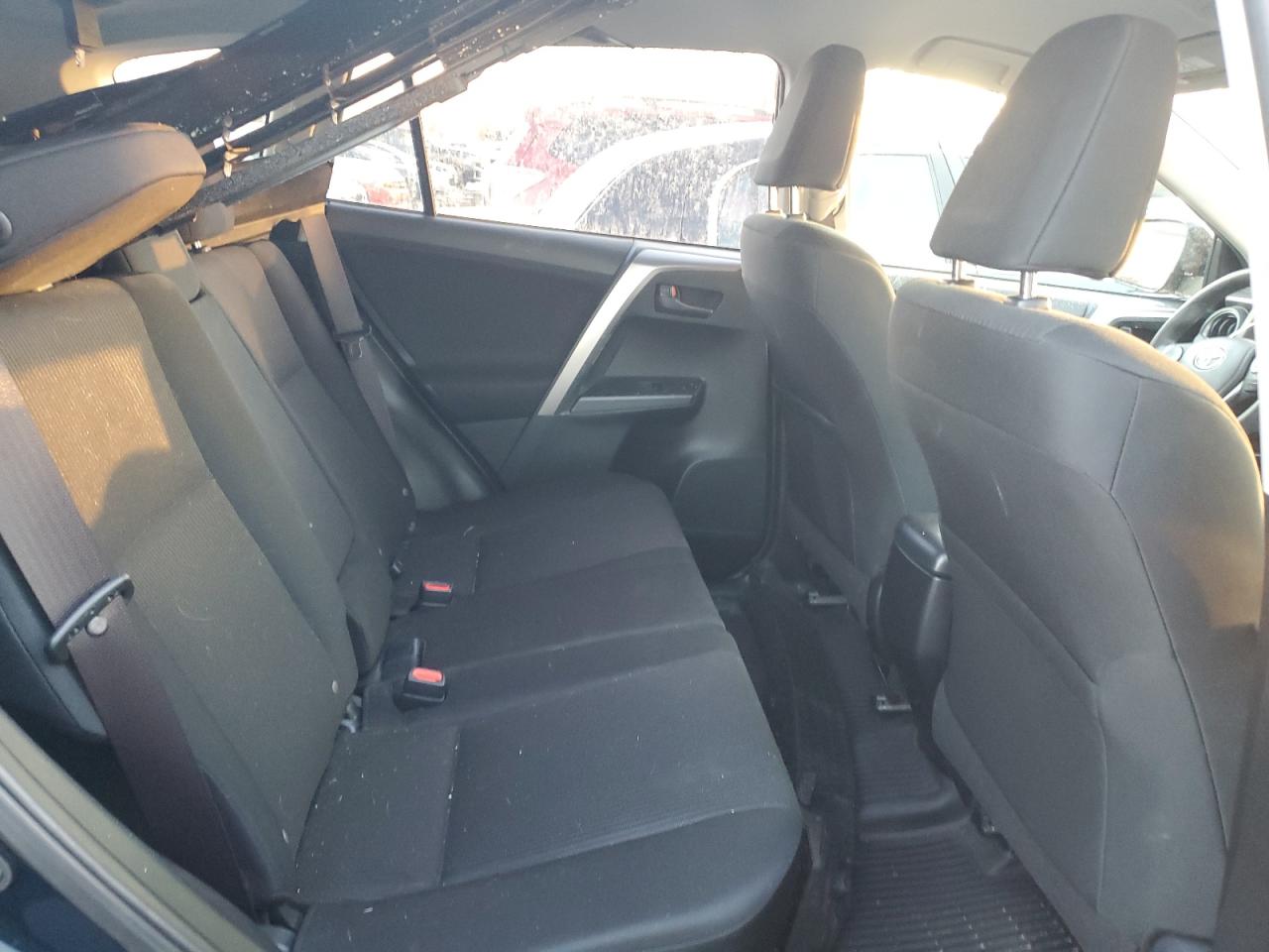 2017 Toyota RAV 4 - Image 11