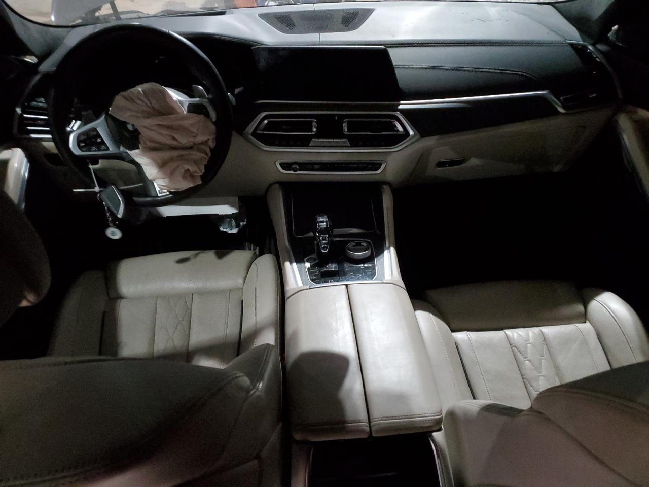 2022 BMW X6 - Image 8