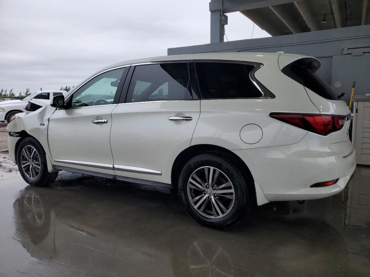 2017 Infiniti QX60 - Image 2