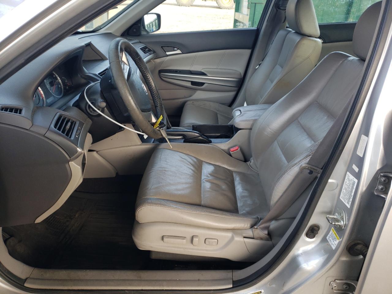 2010 Honda Accord - Image 7