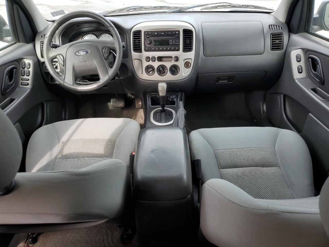 2007 Ford Escape - Image 8