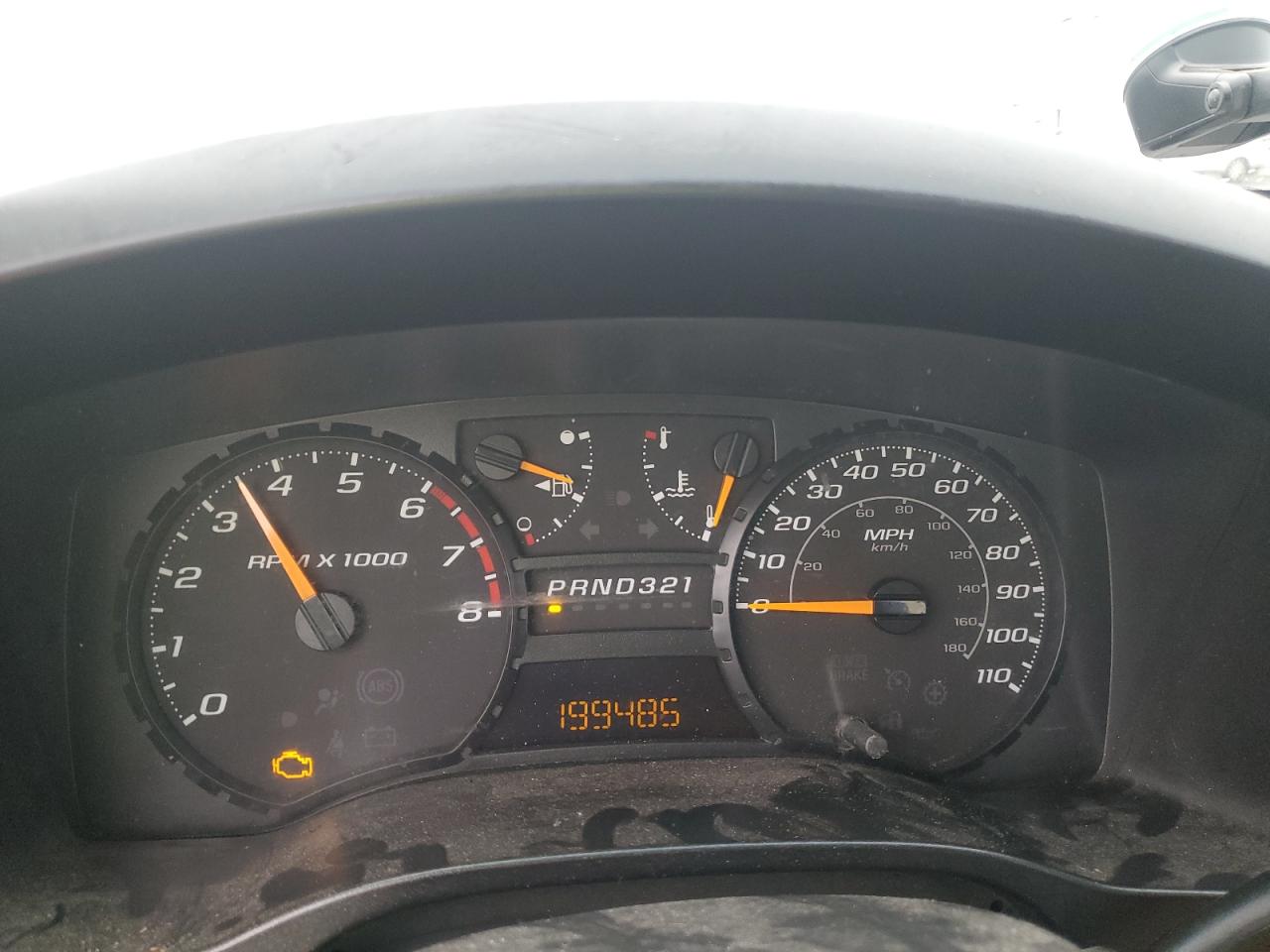 2004 Chevrolet Colorado - Image 9
