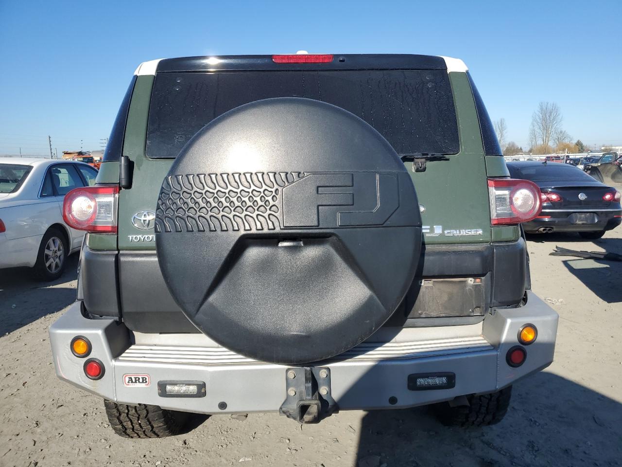 2014 Toyota FJ Cruiser - Image 6