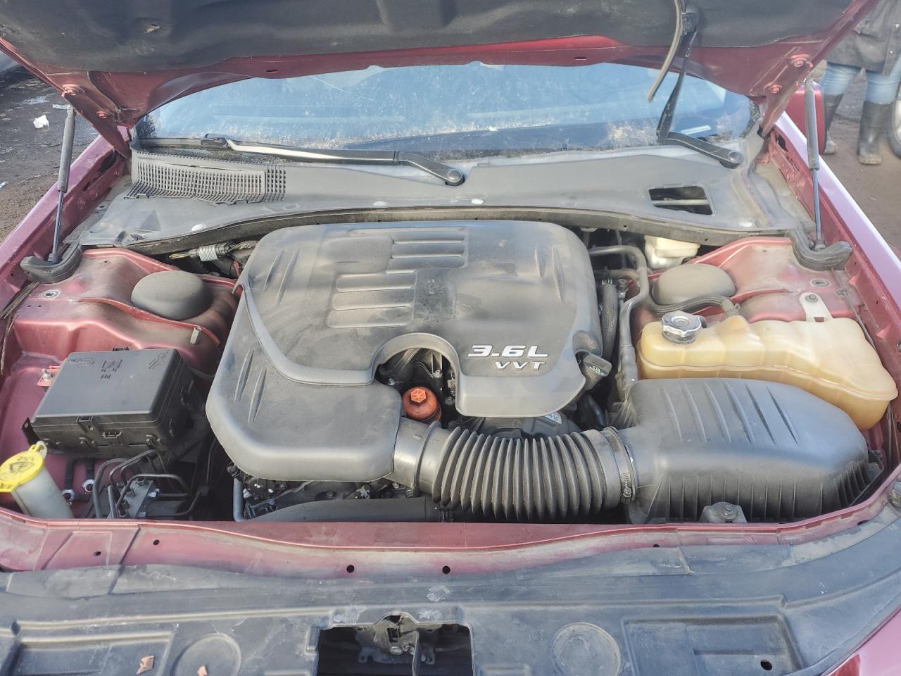 2014 Chrysler 300 - Image 11