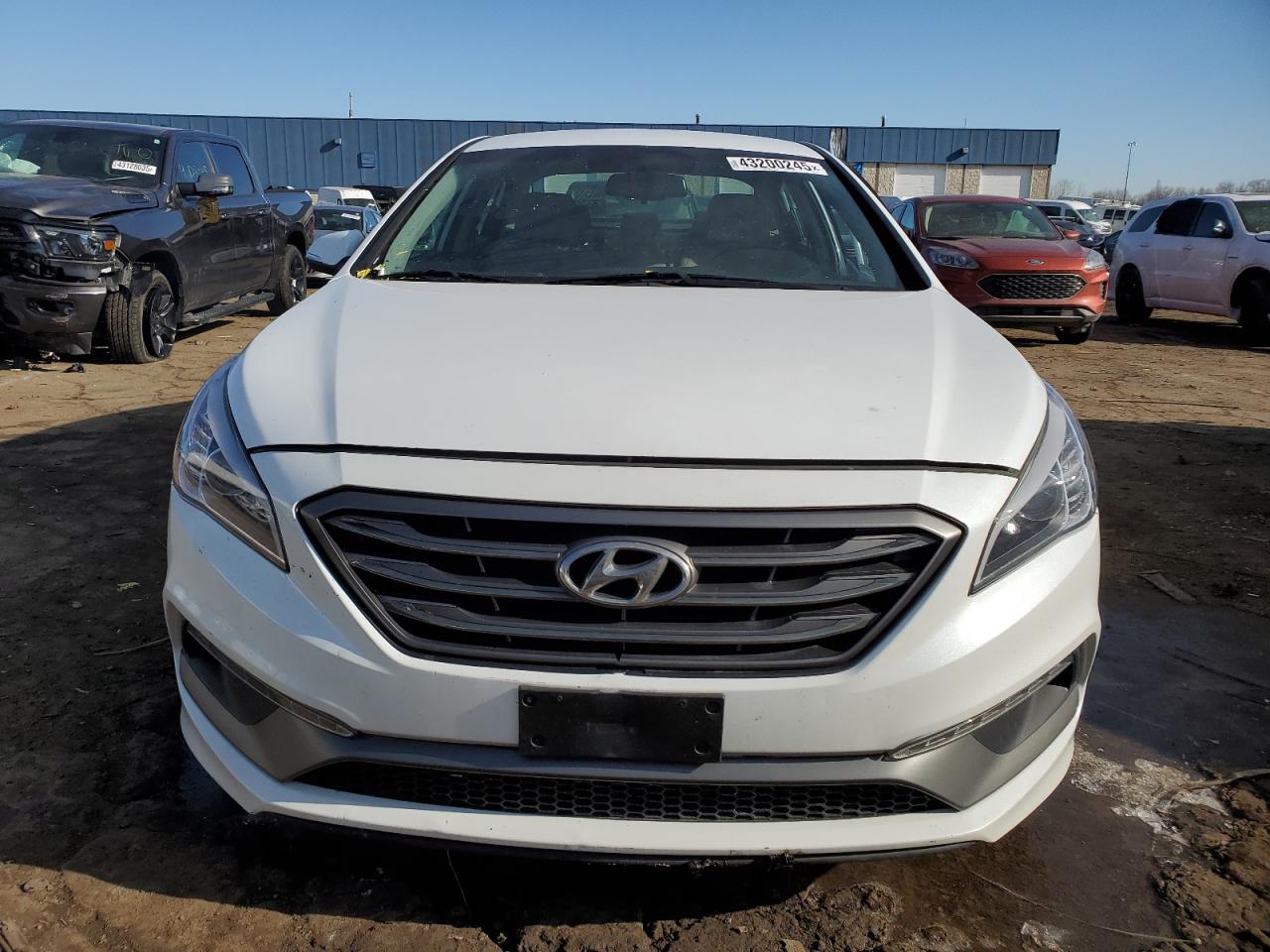 2015 Hyundai Sonata - Image 5